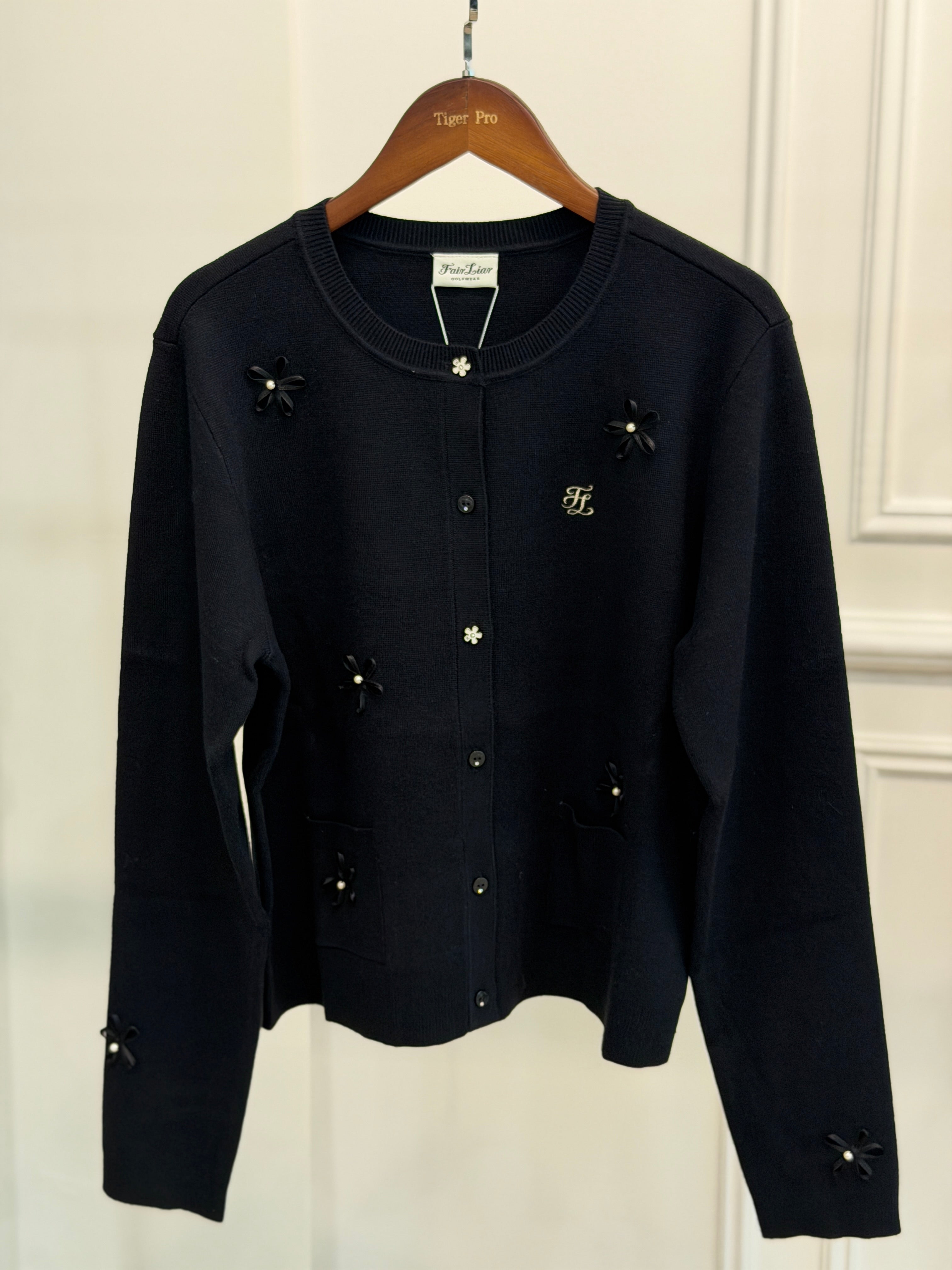 Fairliar Leather flower trimmed cardigan (Black)